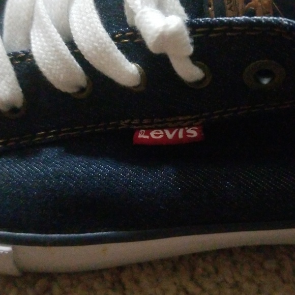 Levi's - Picture 6 of 6